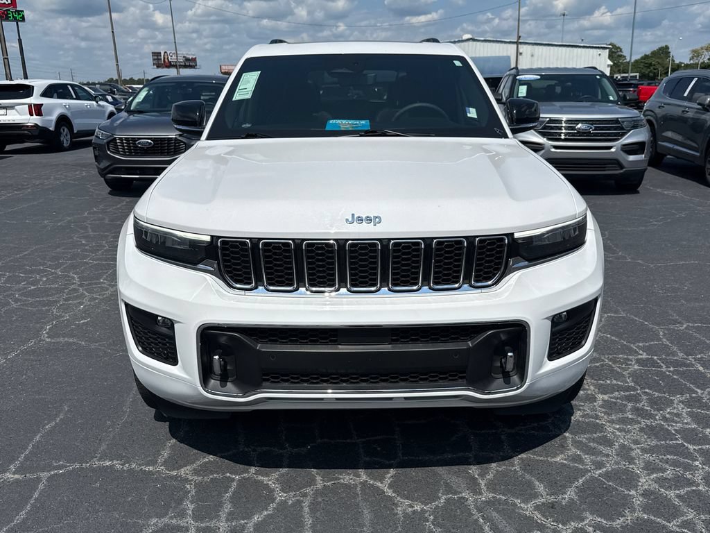 Used 2023 Jeep Grand Cherokee Overland w/ Luxury Tech Group IV RWD image 8