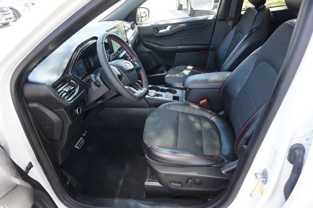 Certified 2023 Ford Escape ST-Line w/ Tech Pack #1 image 30