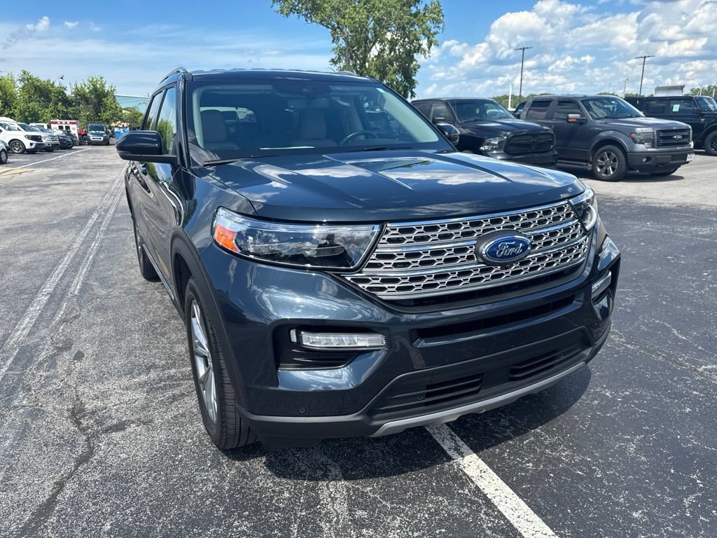 Certified 2023 Ford Explorer Limited w/ Equipment Group 301A AWD/4WD image 61
