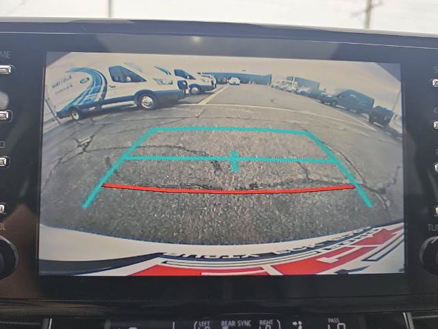 Used 2021 Toyota Sienna XLE w/ XLE Plus Package FWD image 22