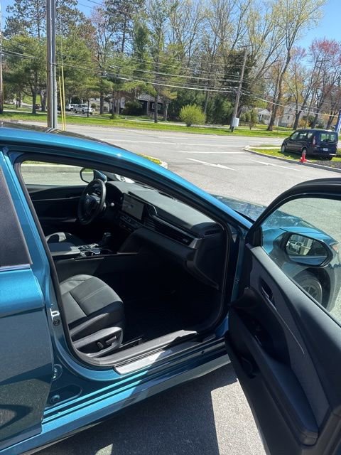 Used 2026 Toyota Camry XLE w/ Premium Package AWD/4WD image 18