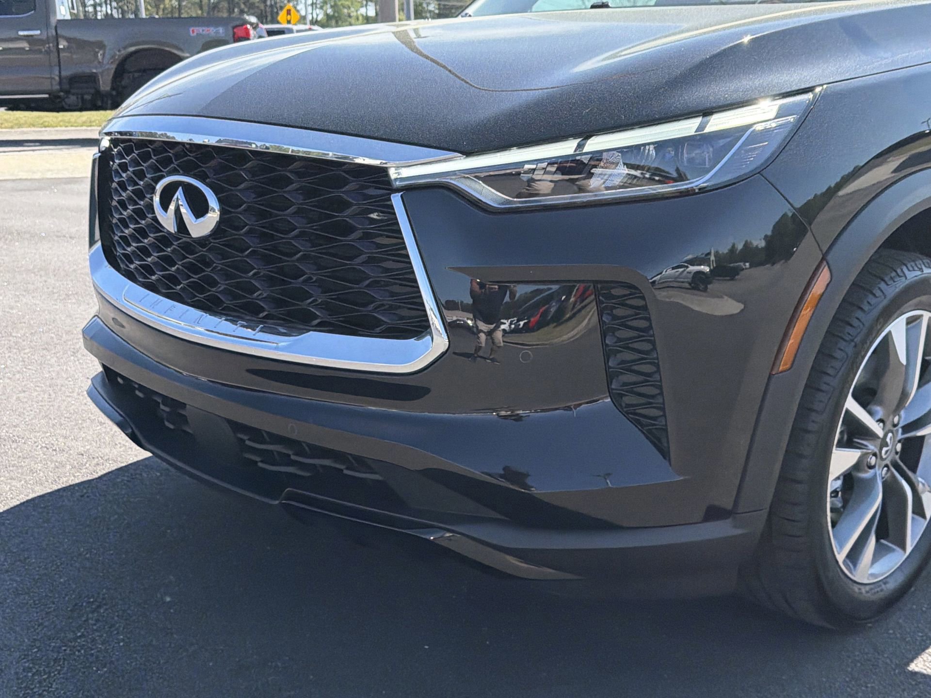 Used 2023 INFINITI QX60 Luxe w/ Cargo Package FWD image 33