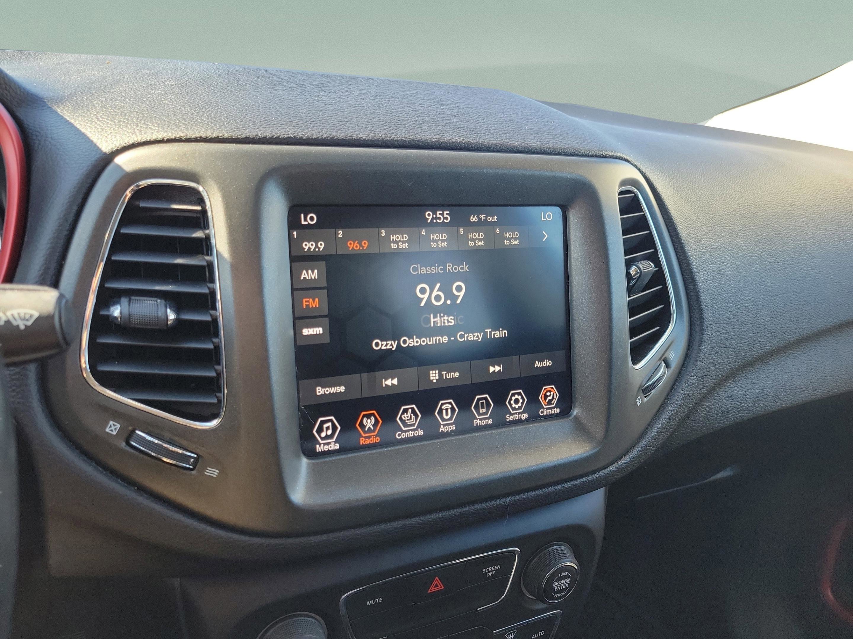 Used 2020 Jeep Compass Trailhawk w/ Leather Interior Group image 14