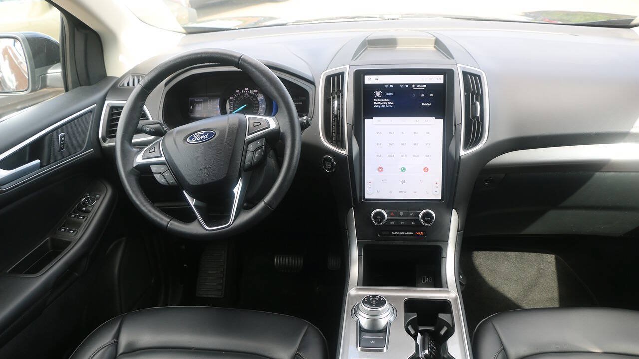 Certified 2024 Ford Edge SEL w/ Convenience Package AWD/4WD image 17