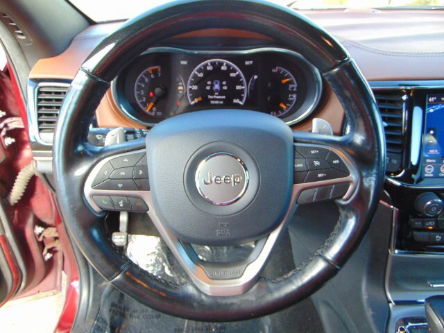 Used 2020 Jeep Grand Cherokee Overland AWD/4WD image 15
