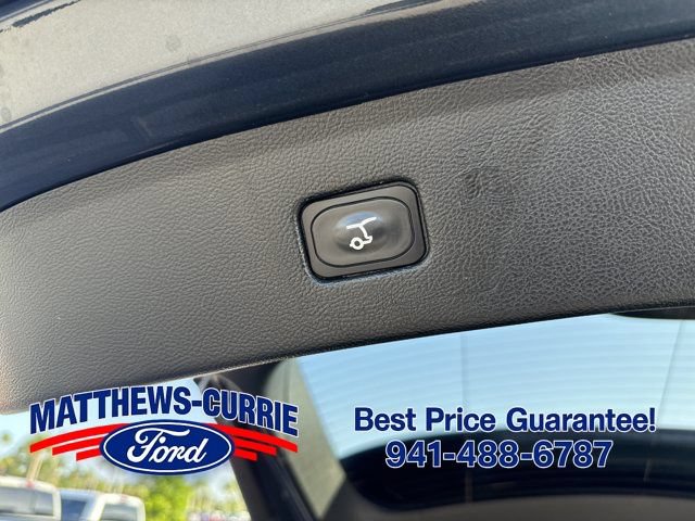 Certified 2022 Ford Edge Titanium AWD/4WD image 14