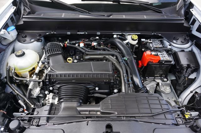 Certified 2025 Ford Maverick XLT w/ XLT Luxury Package AWD/4WD image 25