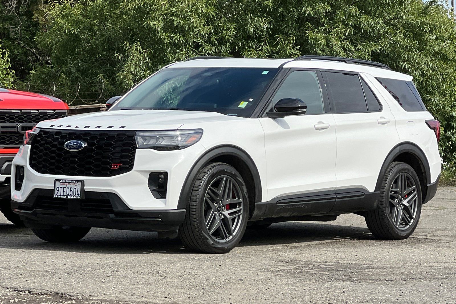 Certified 2025 Ford Explorer ST w/ Sun And Sound Package AWD/4WD image 8