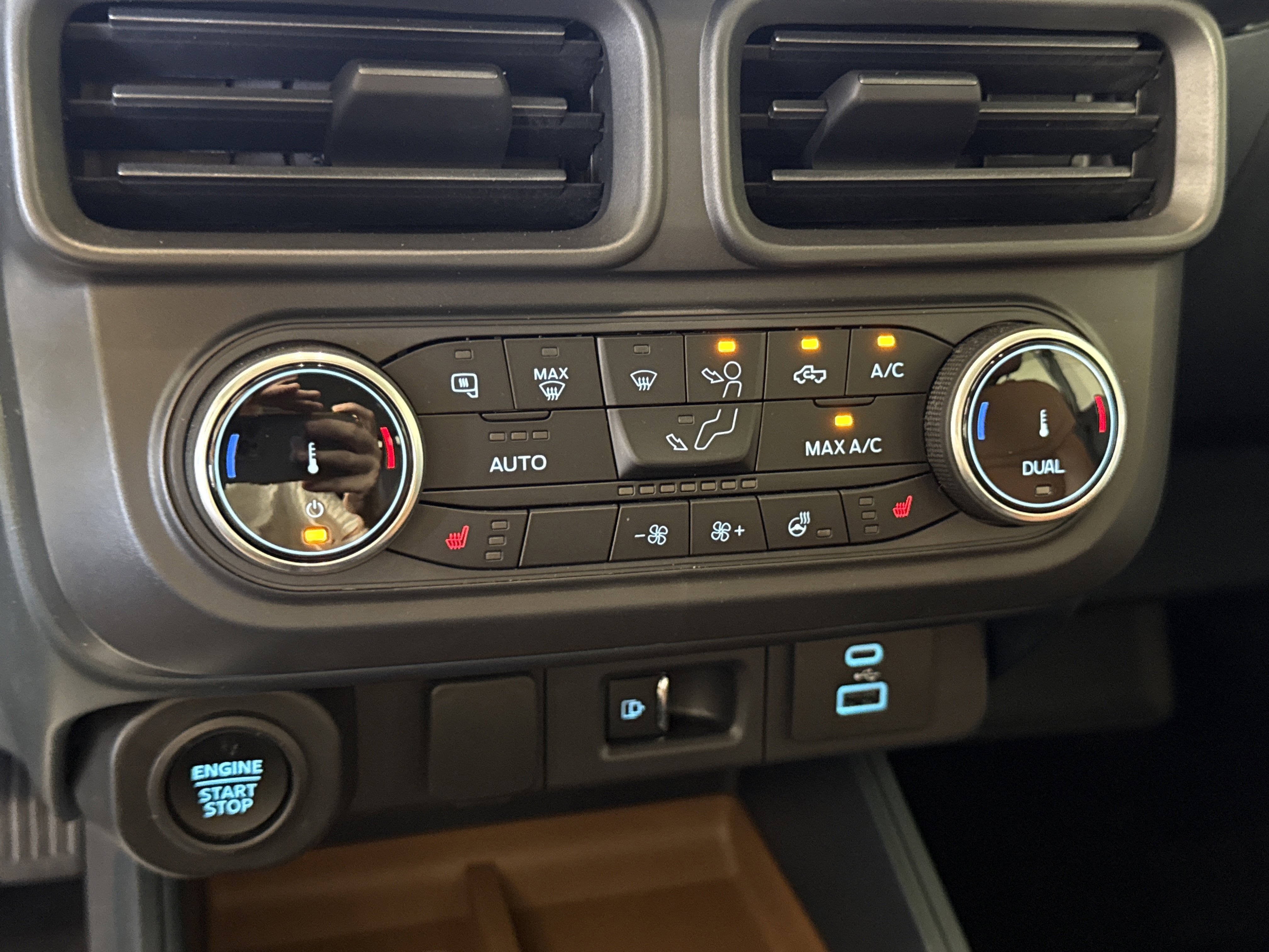 Certified 2023 Ford Maverick Lariat w/ Lariat Luxury Package image 22