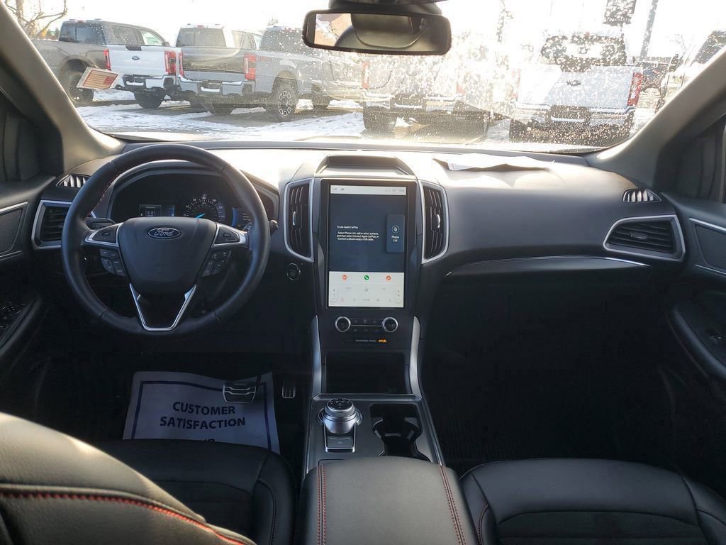 Certified 2022 Ford Edge ST-Line w/ Class II Trailer Tow Package image 12
