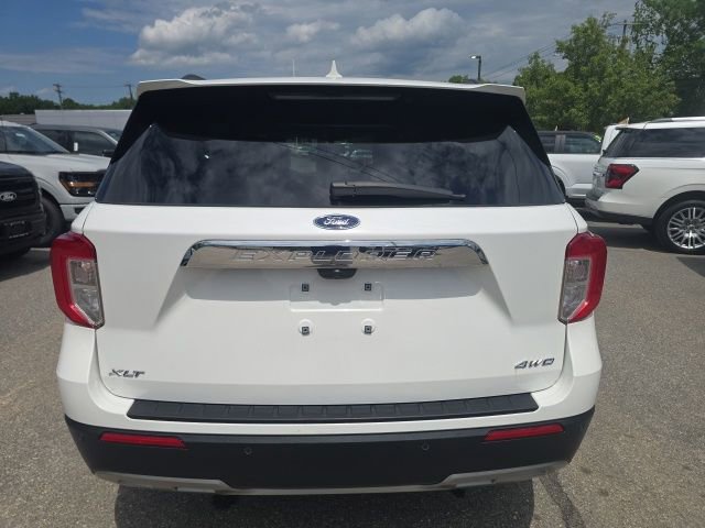 Certified 2023 Ford Explorer XLT w/ Equipment Group 202A AWD/4WD image 8