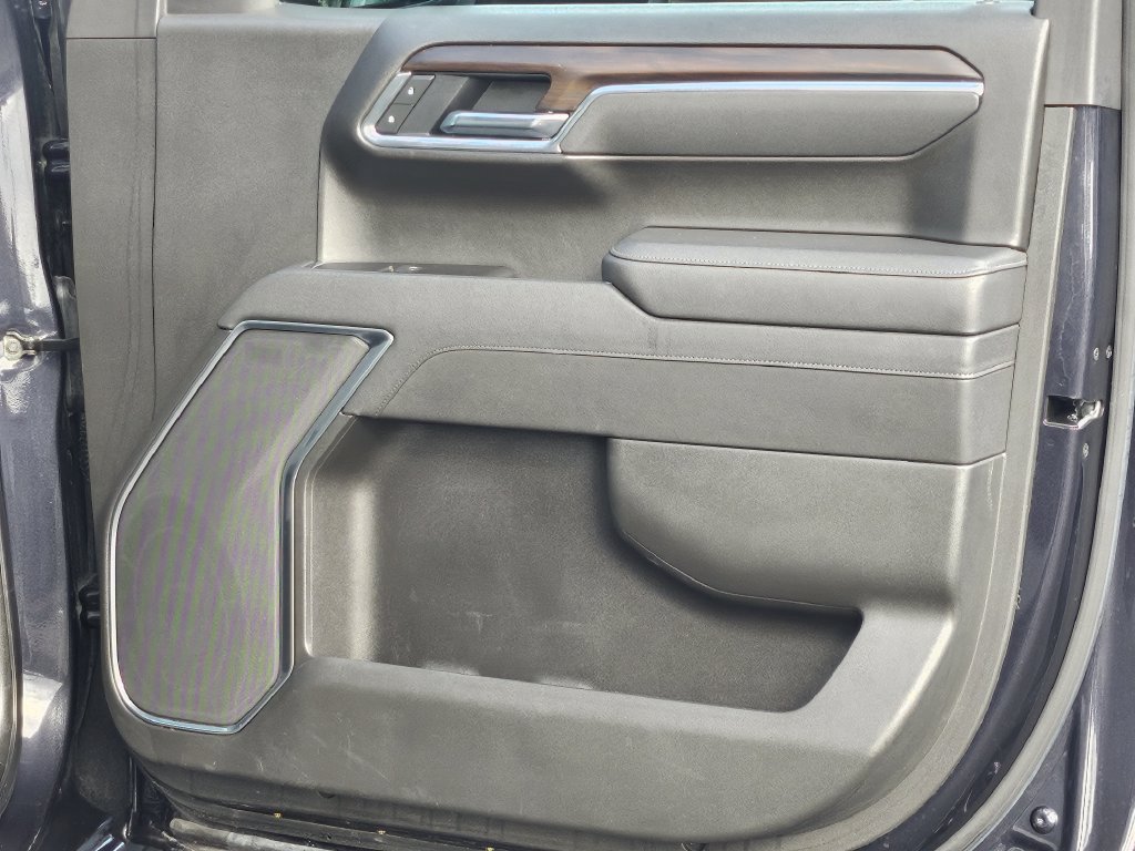 Used 2025 GMC Sierra 1500 SLT RWD image 37