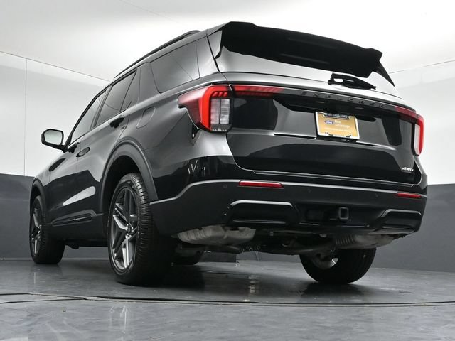 Certified 2025 Ford Explorer ST-Line w/ Premium Package AWD/4WD image 44