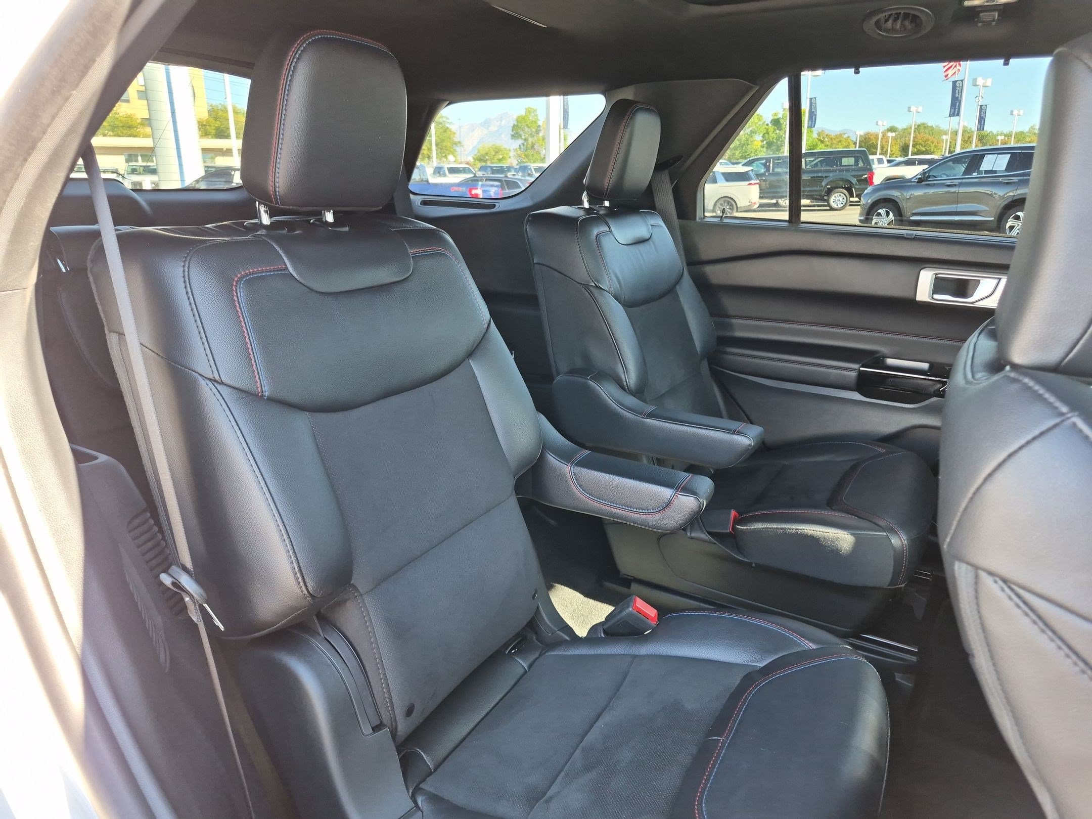 Certified 2023 Ford Explorer ST w/ Technology Package AWD/4WD image 34
