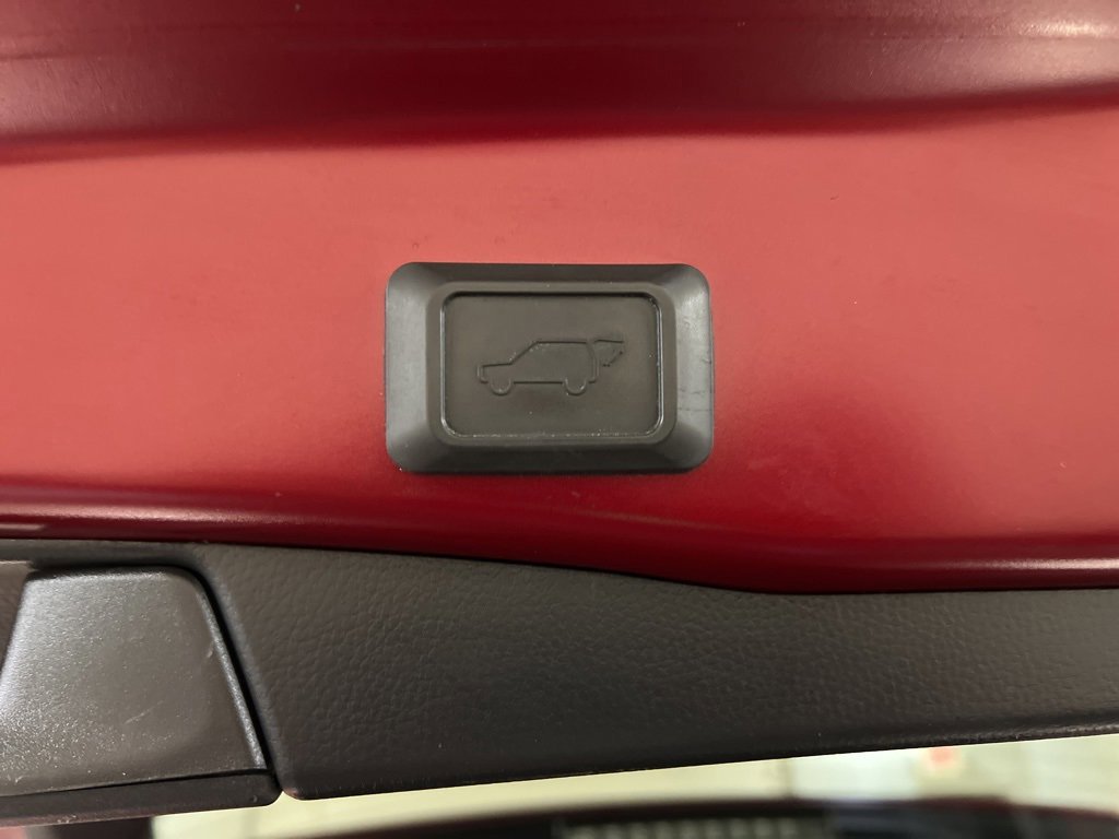 Used 2021 Toyota RAV4 Limited image 36