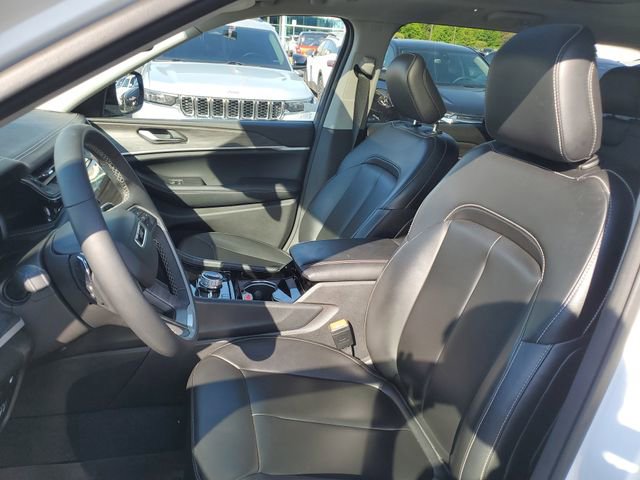 Used 2023 Jeep Grand Cherokee 4WD 4xe image 5