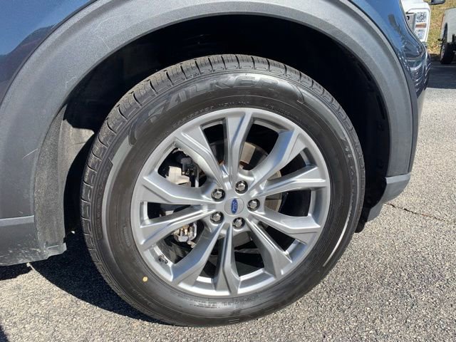 Certified 2023 Ford Explorer XLT w/ Equipment Group 202A image 36