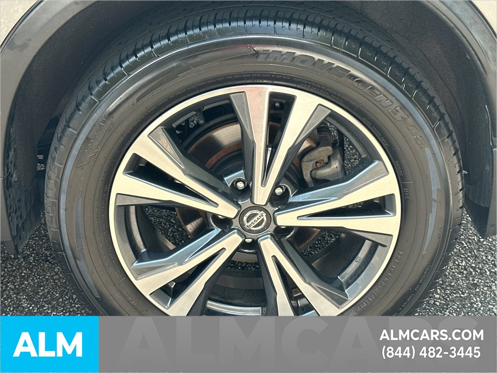 Used 2019 Nissan Rogue SV w/ Premium Package FWD image 23