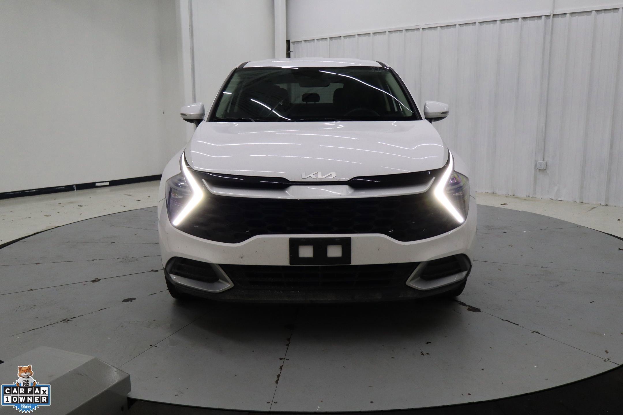 Used 2025 Kia Sportage EX image 11