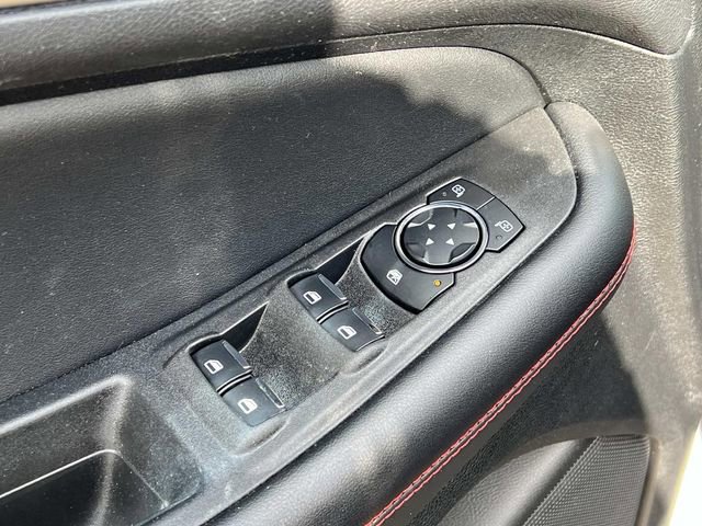 Certified 2024 Ford Edge ST-Line image 18