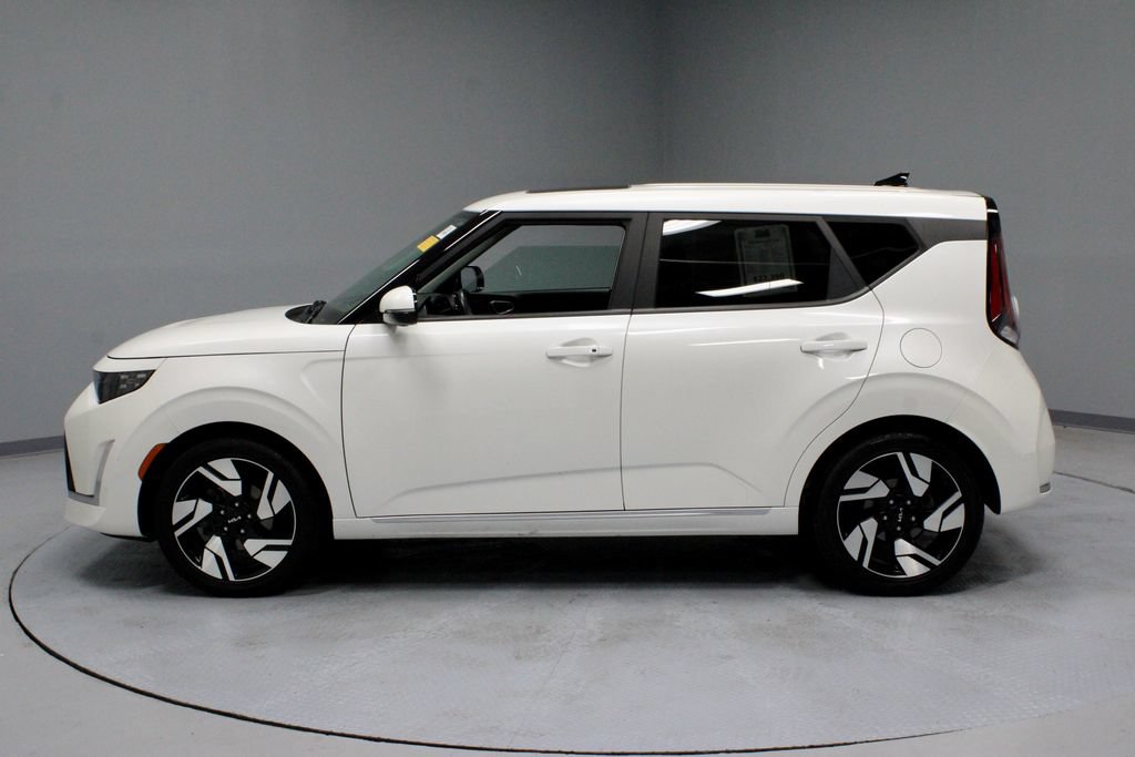 Used 2023 Kia Soul GT-Line FWD image 8