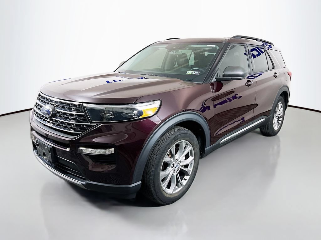 Certified 2023 Ford Explorer XLT w/ Equipment Group 202A AWD/4WD image 4