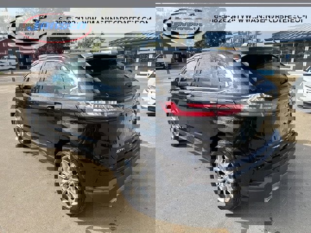 Certified 2024 Ford Edge Titanium image 4