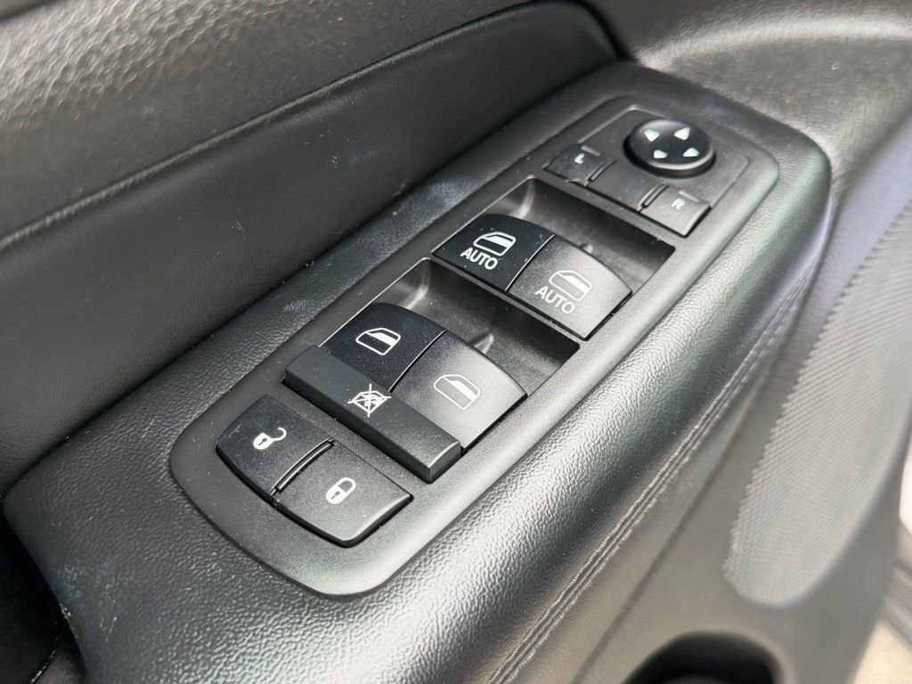 Used 2018 Jeep Grand Cherokee Altitude image 13