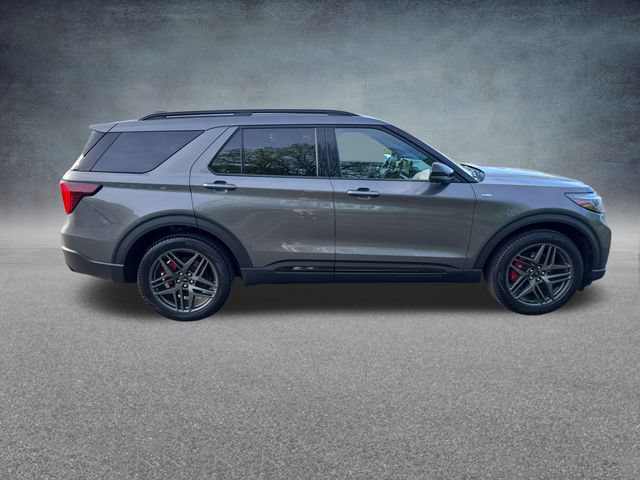 Certified 2025 Ford Explorer ST-Line w/ ST-Line Street Pack AWD/4WD image 9
