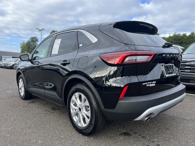 Certified 2024 Ford Escape Active w/ Cold Weather Package image 3