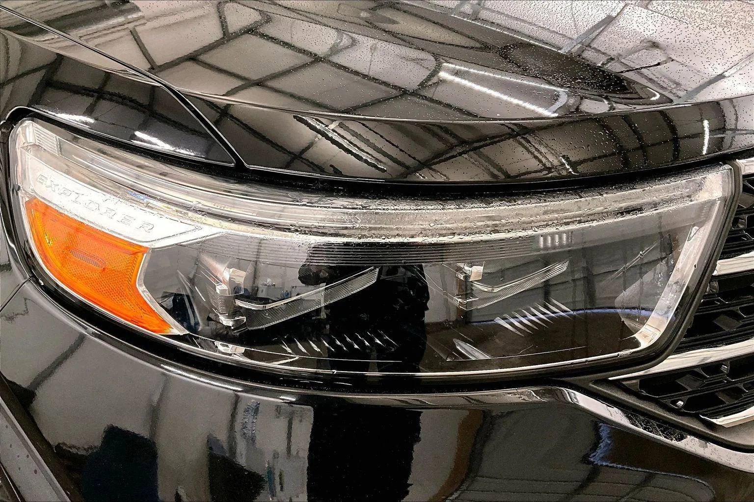 Certified 2021 Ford Explorer XLT w/ Equipment Group 202A image 28