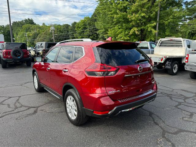 Used 2019 Nissan Rogue SV AWD/4WD image 3