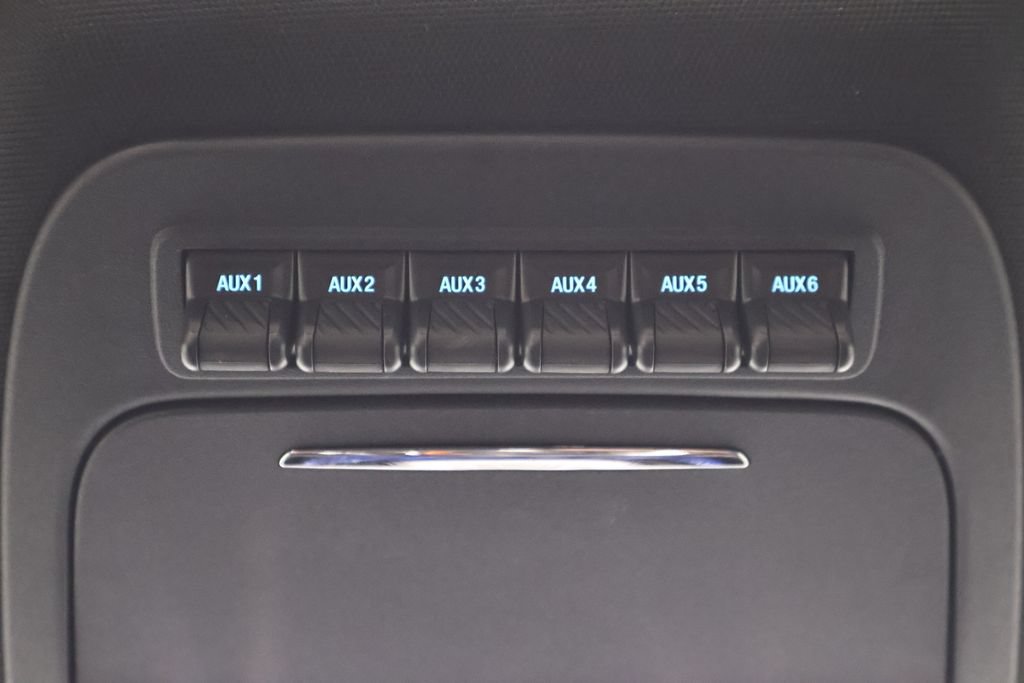 Certified 2025 Ford F350 4x4 Crew Cab Super Duty image 40