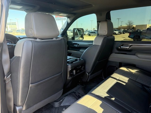 Used 2025 Chevrolet Silverado 2500 ZR2 w/ Technology Package image 22