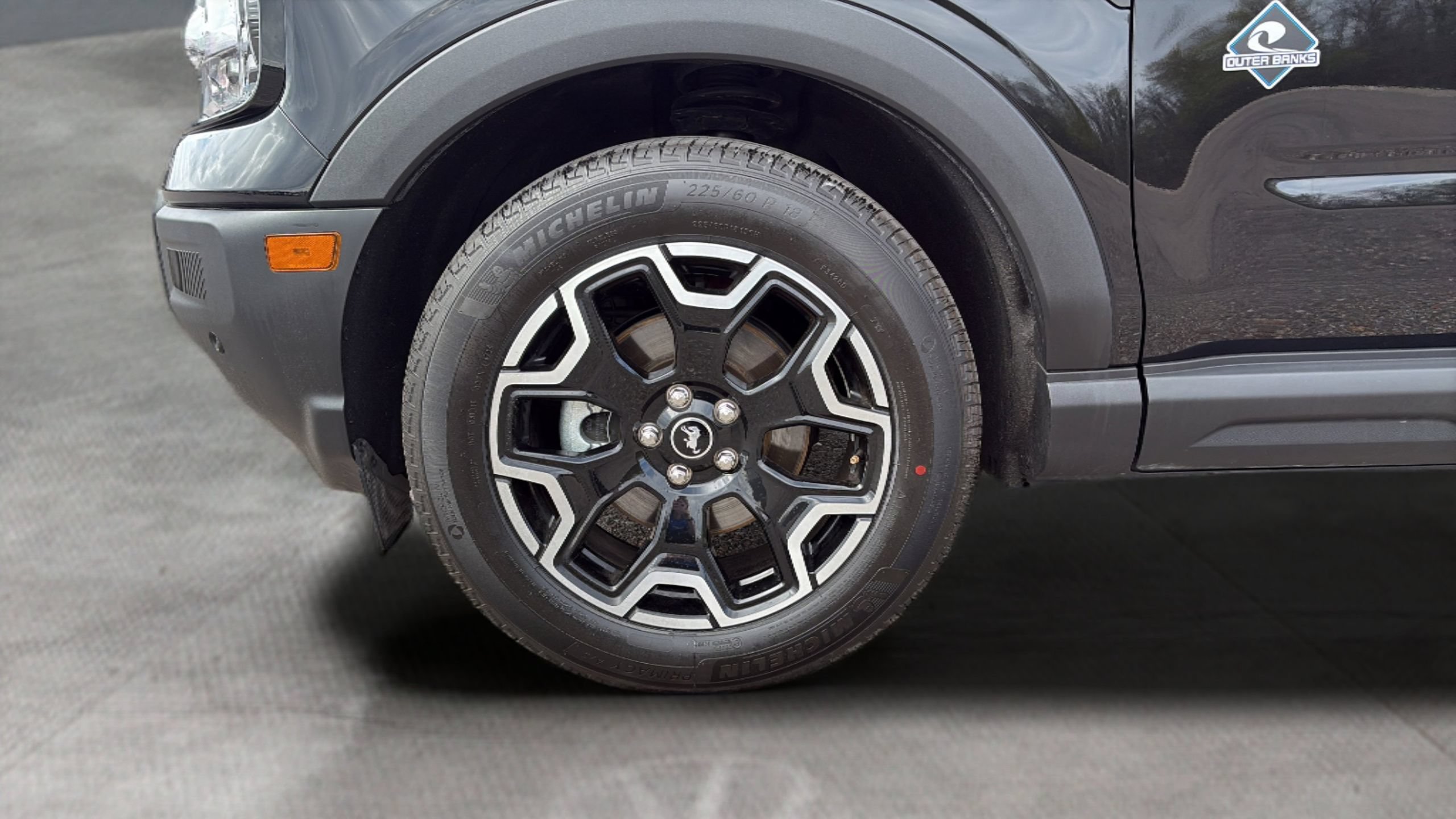 Certified 2025 Ford Bronco Sport Outer Banks w/ Outer Banks Tech Package+ AWD/4WD image 31