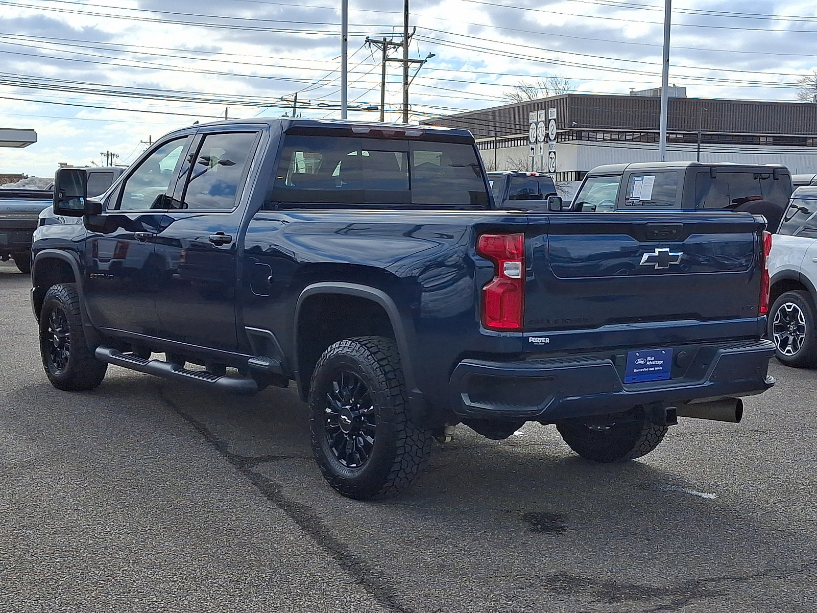 Used 2022 Chevrolet Silverado 3500 LTZ w/ LTZ Plus Package image 4