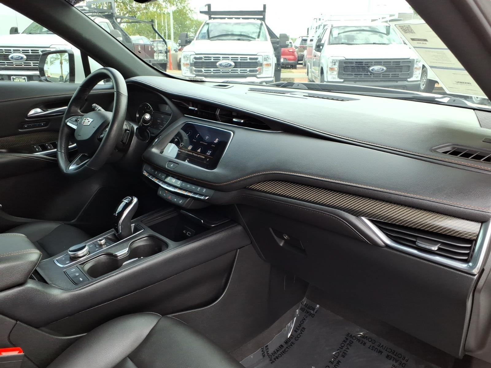 Used 2022 Cadillac XT4 Sport w/ Cold Weather Package FWD image 10
