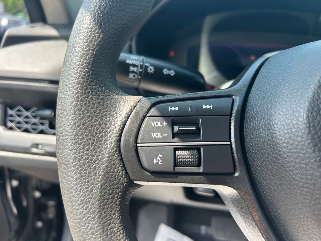 Used 2023 Honda Accord LX image 19