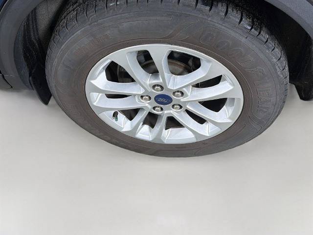 Certified 2020 Ford Escape SE FWD image 28