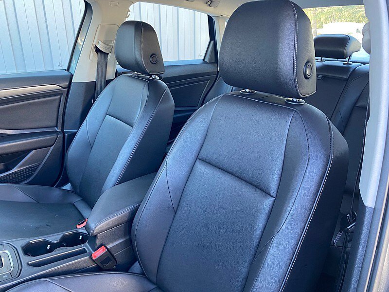 Used 2020 Volkswagen Jetta SEL FWD image 24