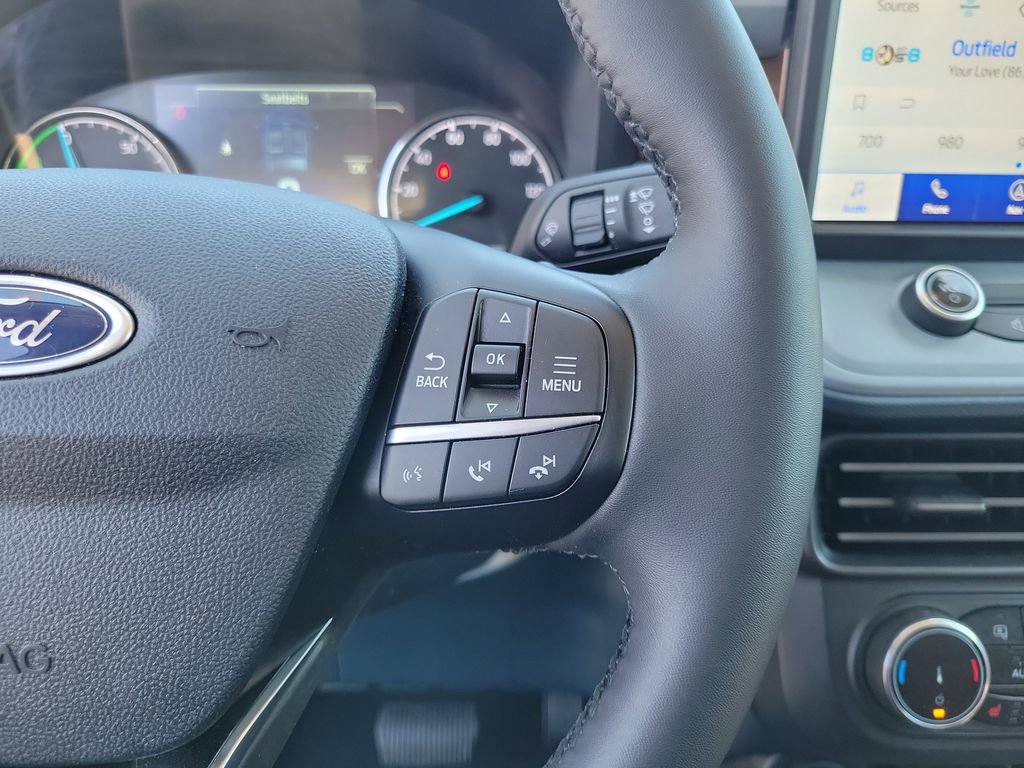Certified 2023 Ford Maverick Lariat w/ Lariat Luxury Package FWD image 25