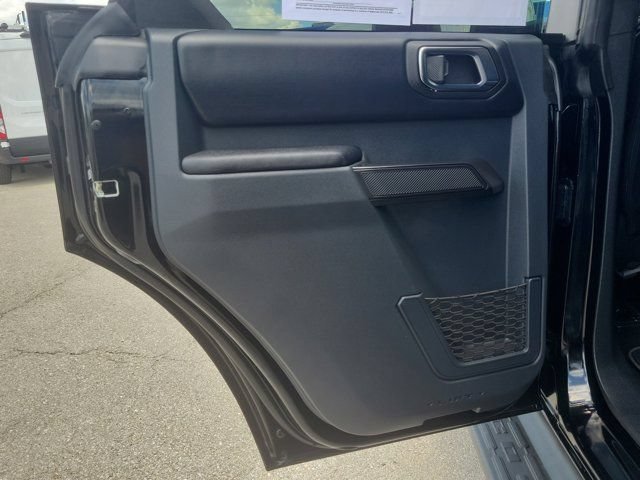 Certified 2025 Ford Bronco Outer Banks w/ Sasquatch Package AWD/4WD image 15