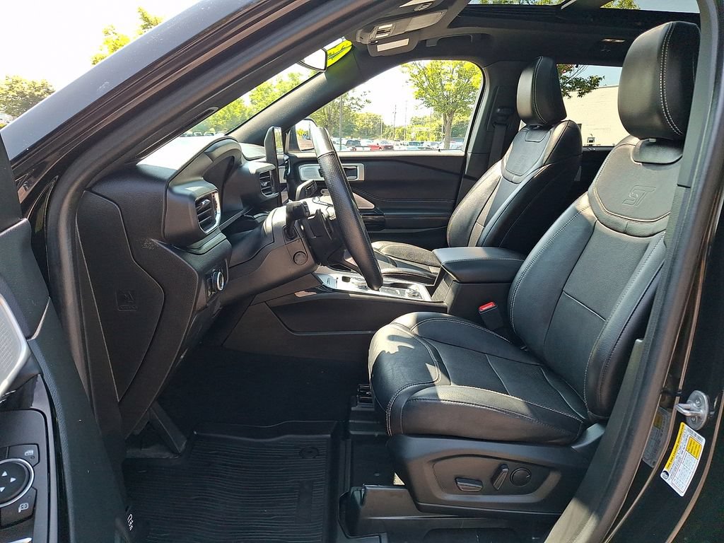 Certified 2023 Ford Explorer ST w/ Equipment Group 401A AWD/4WD image 15