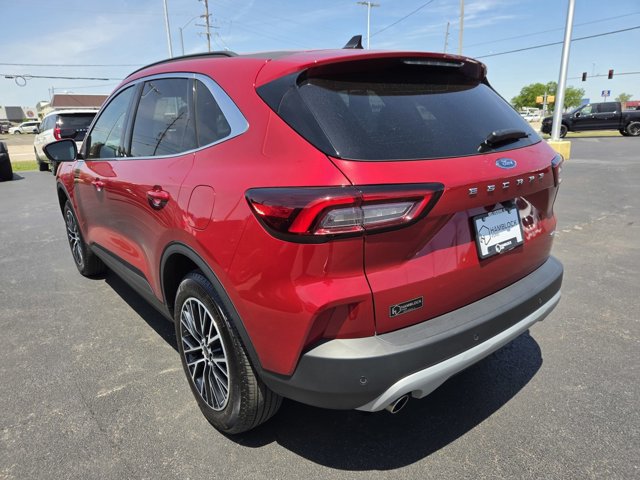 Certified 2026 Ford Escape SE FWD image 7