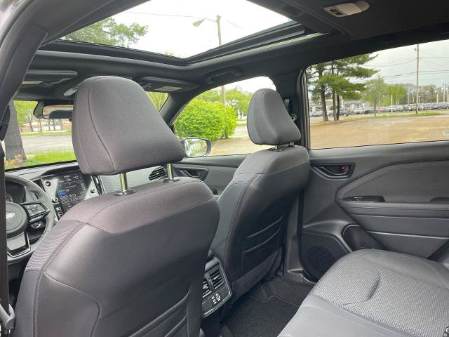 Used 2025 Subaru Forester Premium AWD/4WD image 5