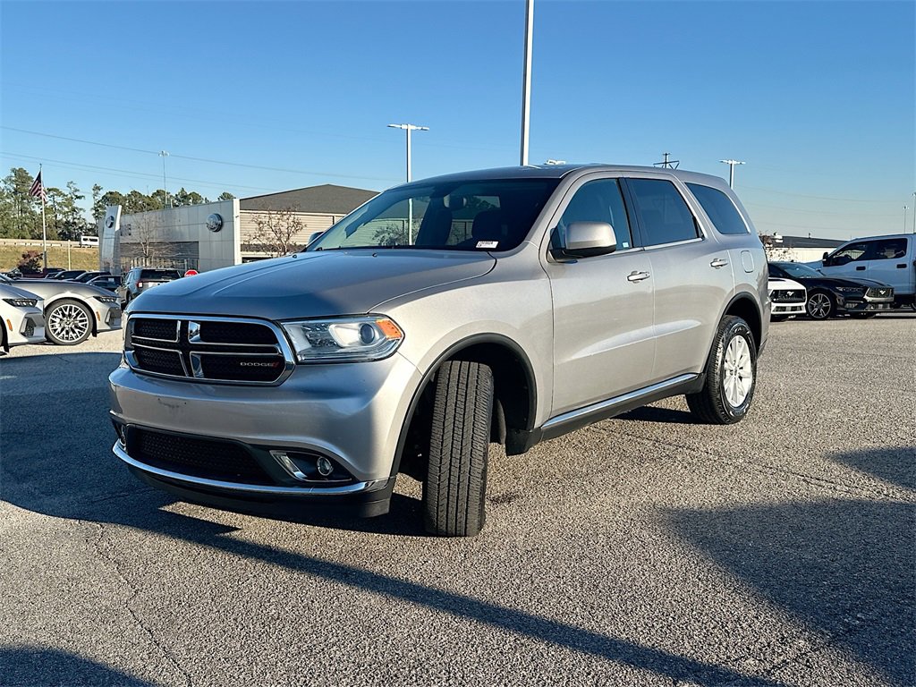 Used 2019 Dodge Durango SXT w/ 3rd Row Seating Group image 2