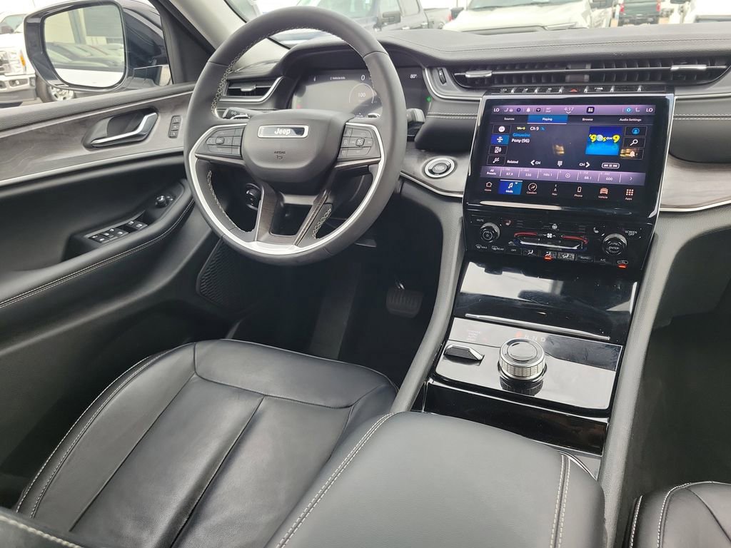 Used 2023 Jeep Grand Cherokee L Limited image 13