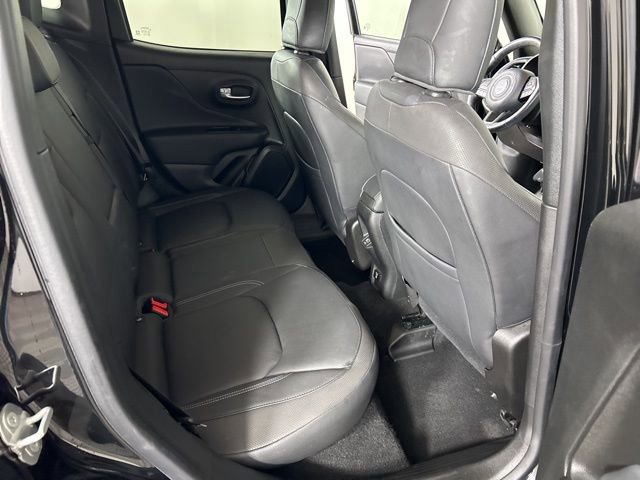 Used 2019 Jeep Renegade Limited w/ Quick Order Package 22P AWD/4WD image 16