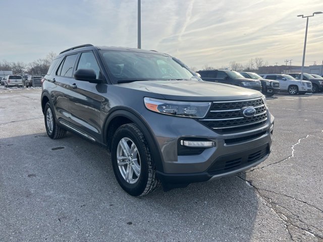 Certified 2022 Ford Explorer XLT w/ Equipment Group 202A image 3