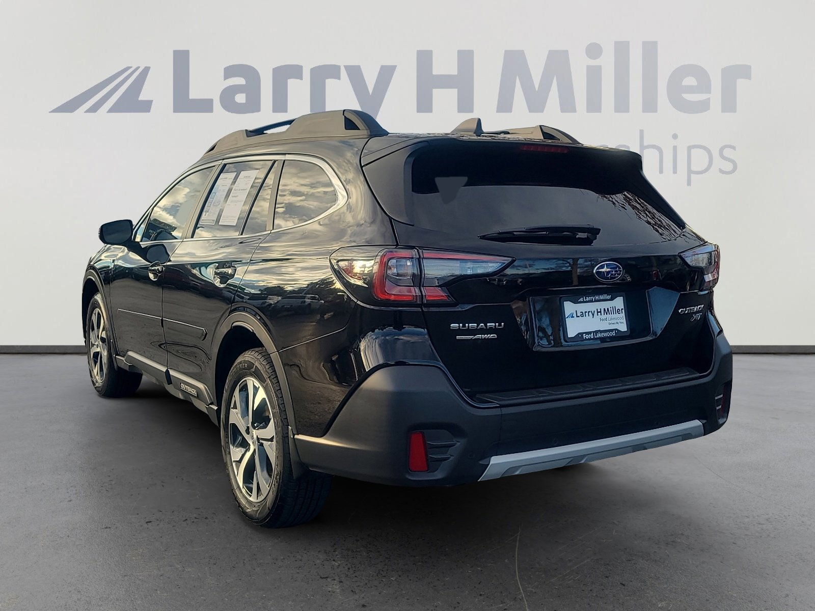 Used 2020 Subaru Outback Limited XT w/ Popular Package #2 image 3